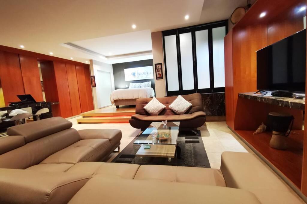 1507-Amazing Views & Unique Joburg Cbd Luxury Διαμέρισμα Γιοχάνεσμπουργκ Εξωτερικό φωτογραφία