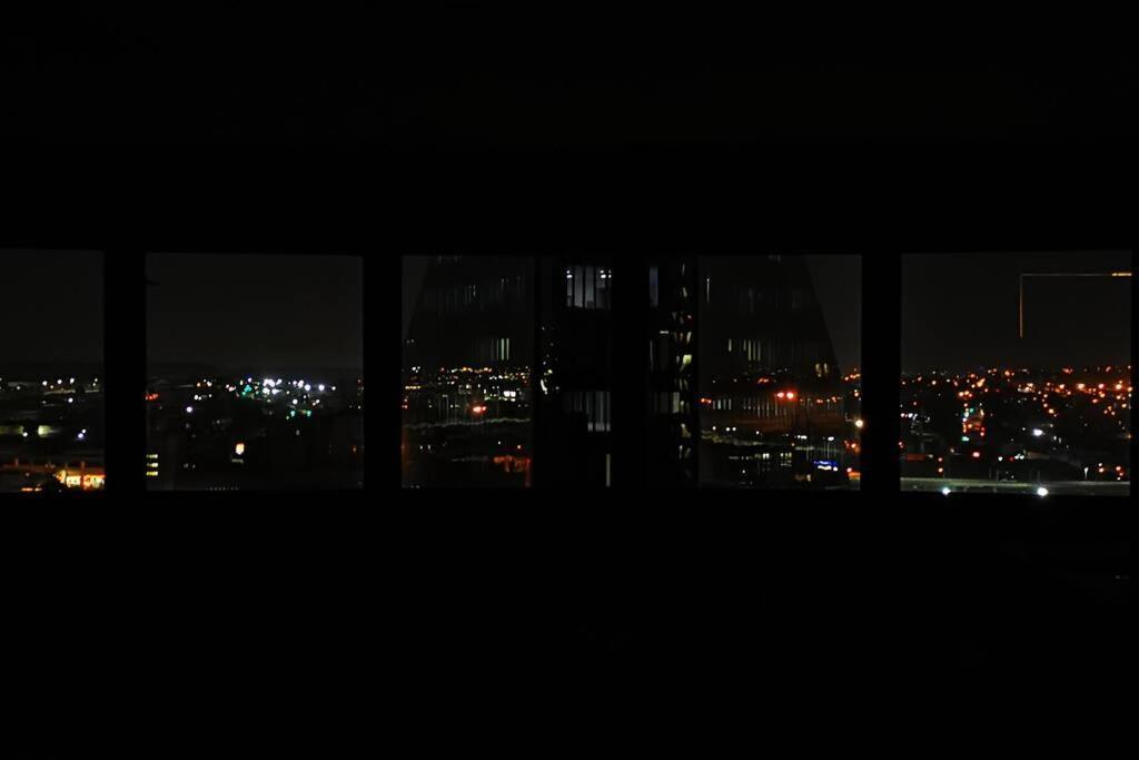 1507-Amazing Views & Unique Joburg Cbd Luxury Διαμέρισμα Γιοχάνεσμπουργκ Εξωτερικό φωτογραφία