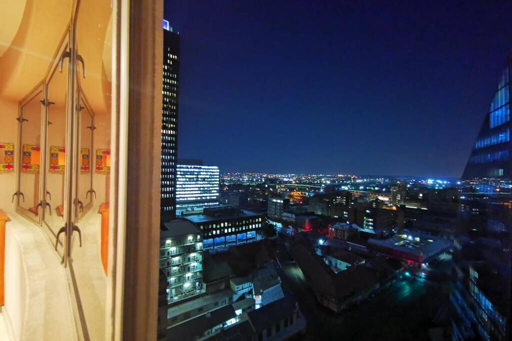 1507-Amazing Views & Unique Joburg Cbd Luxury Διαμέρισμα Γιοχάνεσμπουργκ Εξωτερικό φωτογραφία